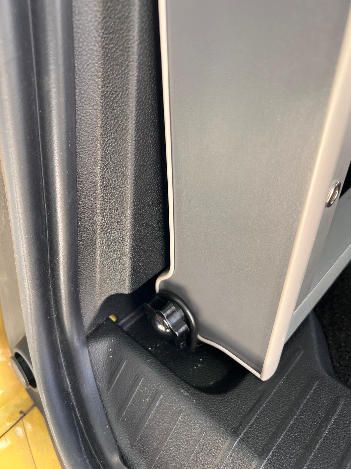 MÓDULO BÁSICO (colchones y mesa abatible incluidos) NISSAN TOWNSTAR «M» desde 2021 15 MÓDULO BÁSICO (colchones y mesa abatible incluidos) NISSAN TOWNSTAR «M» desde 2021 - Imagen 8